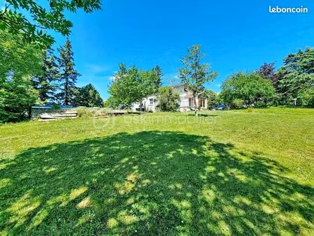 maison 6 pièces 160 m²