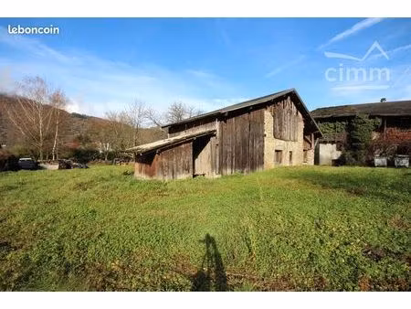 grange 3 pièces 77 m²