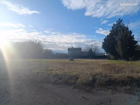terrain 930 m² replonges