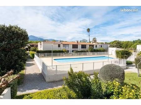 t2 avec vue piscine et canigou – le hameau du soleil – argelès plage nord