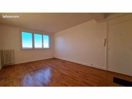 appartement t3 56m2 -lumineux -souché. -res. renovee -appt. rénové récemment + cave +stati