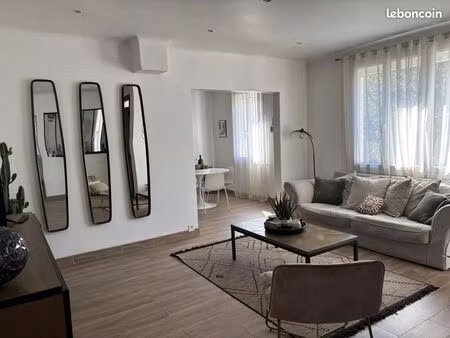 maison lumineuse avec grand sous-sol indépendant – châteauneuf-de-gadagne