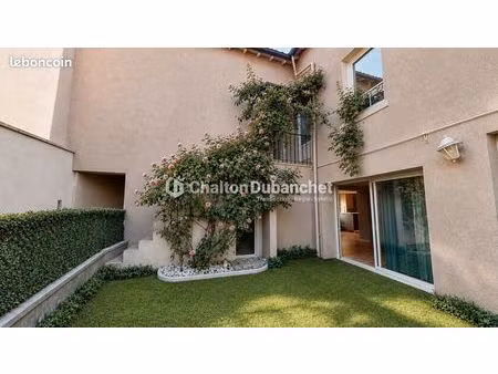 maison de ville 6 pièces 178 m²