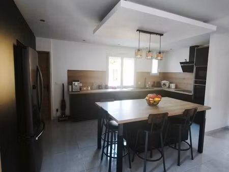 villa 200m2 récente- dépendance 50m2- terrain 1000m2