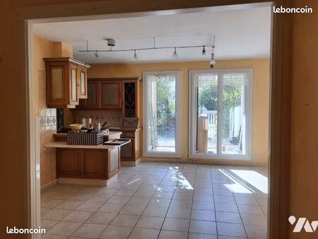 appartement 4 pièces 77 m²