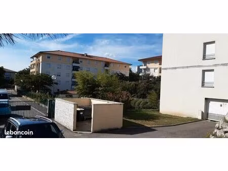studio grigny idéalement situé