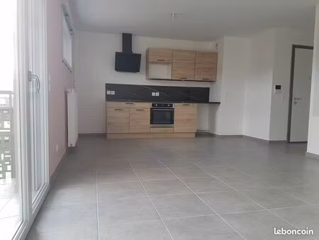 appartement 3 pieces (t3/f3) neuf et de standing  avec garage