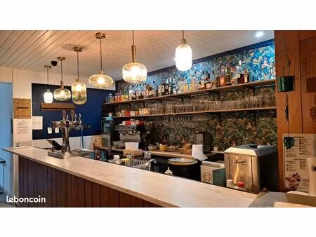 bar restaurant licence 4