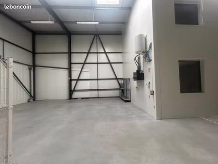 local d'activité 340 m²