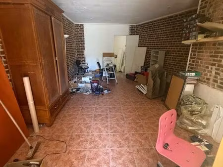 place jeanne d’arc local commercial 72  61 m2