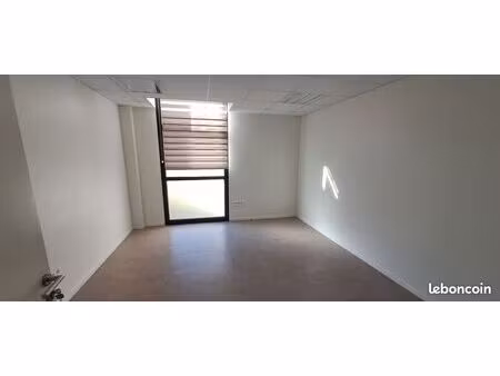 local commercial 176 m²