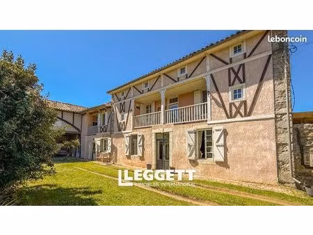 maison 6 pièces 179 m²
