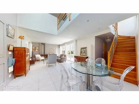 maison de ville 6 pièces 123 m²