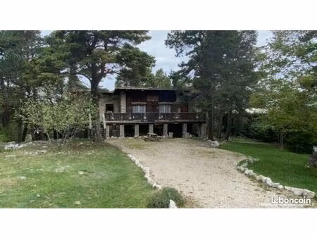 chalet 6 pièces 200 m²