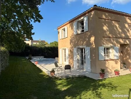 maison contemporaine de standing avec piscine – frouzins (31)