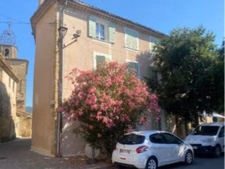 grande maison  lumineuse au cœur de lauris