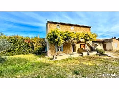 mas 9 pièces 230 m²