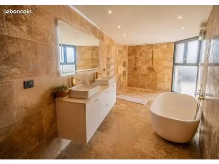 l’élégance du sud entre modernité et caractère villa rénovée de 190 m² avec piscine – piol