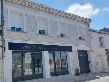immeuble 11 pièces 250 m²
