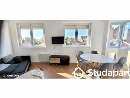 chambre 1 pièce 11 m²
