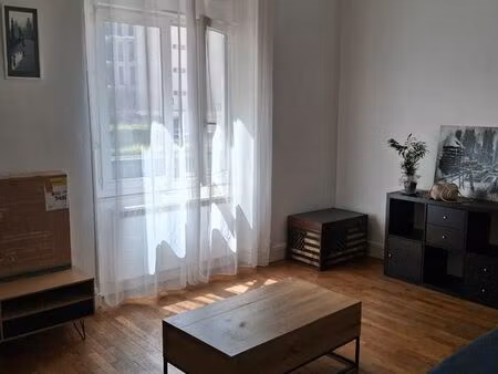 t2 35m2 lyon 6 proche par tête d’or