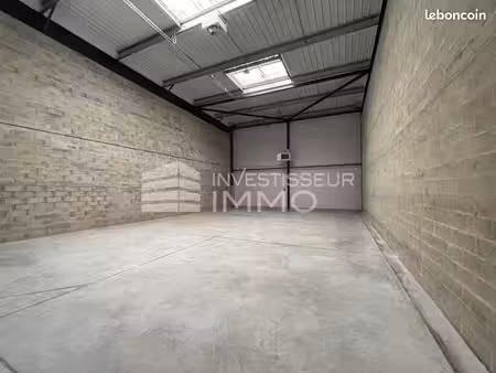 local d'activité 439 m²