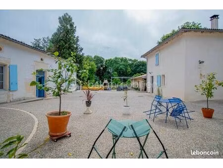 maison 14 pièces 530 m²