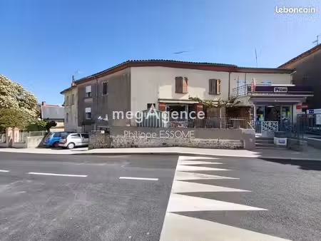 immeuble 267 m² cadalen