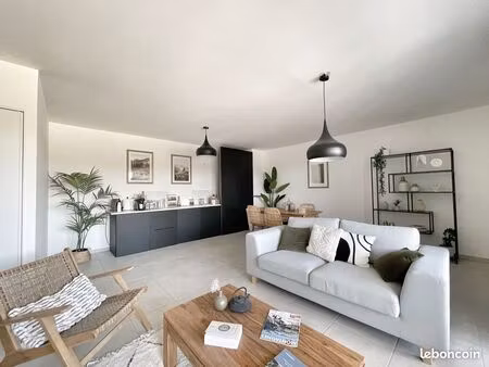 appartement 3 pièces 63 m²