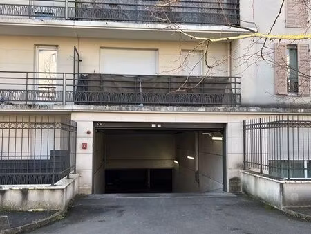 place de parking à vendre dans résidence sécurisé