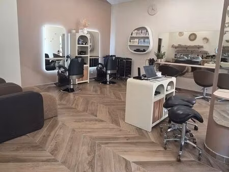 salon de coiffure clé en main – castelnau-le-lez – 65titre : salon de coiffure clé en main
