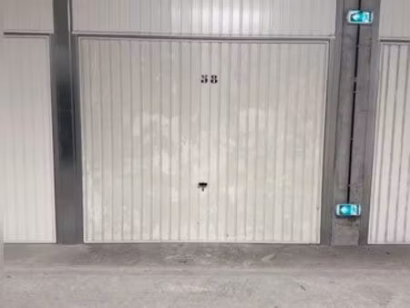 garage à louer
