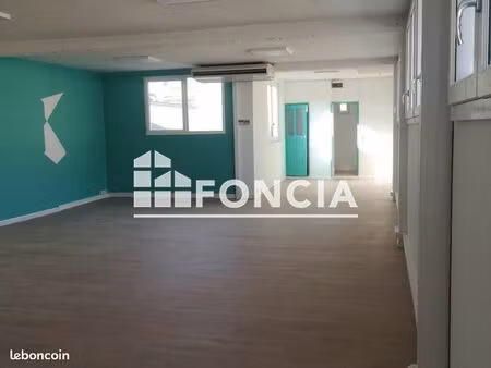 local commercial 98 m²
