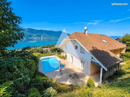 villa 7 pièces 294 m²
