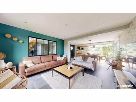 maison 4 pièces 143 m²