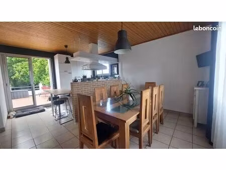 maison 6 pièces 180 m²