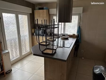 maison mitoyenne t5 à louer