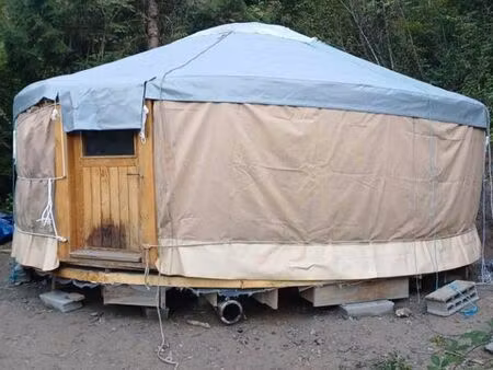 yourte 27m²