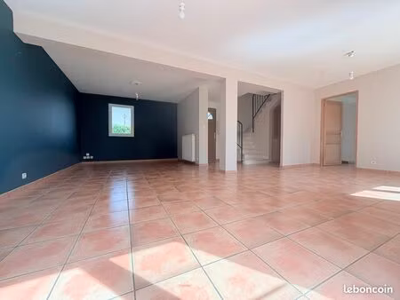 villa t6 - 136m2 - garage + jardin 800m2