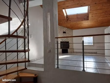 joli duplex 52 m2 centre velleron