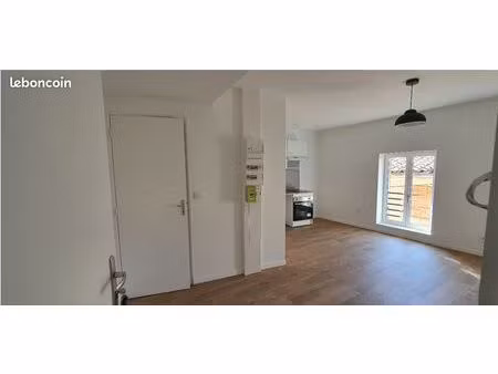 charmant studio rénové à neuf (26 m²) – centre historique au calme