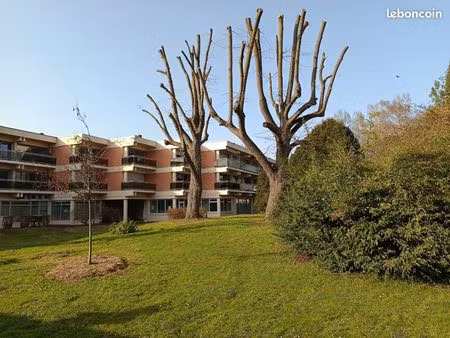 vends appartement f3
