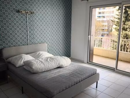 appartement t2 43m² meublé