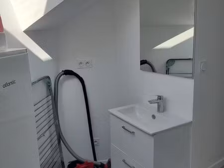 studio 1 pièce 27 m²
