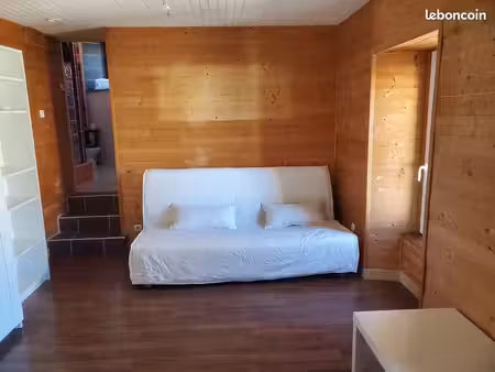 studio 1 pièce 27 m²