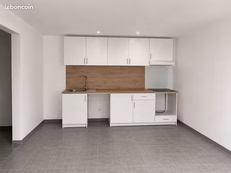 t2 – visan (84820) – 54 m² – 520 cc