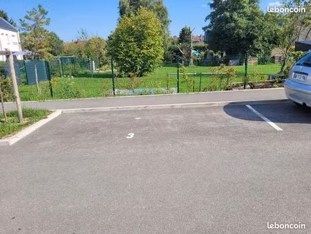 deux places de parking à la hotoie dans une copropriété neuve