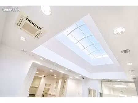 local 168 m² hyères