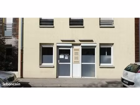 local professionnel à louer