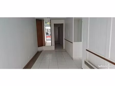 local commercial 40m2 hypercente